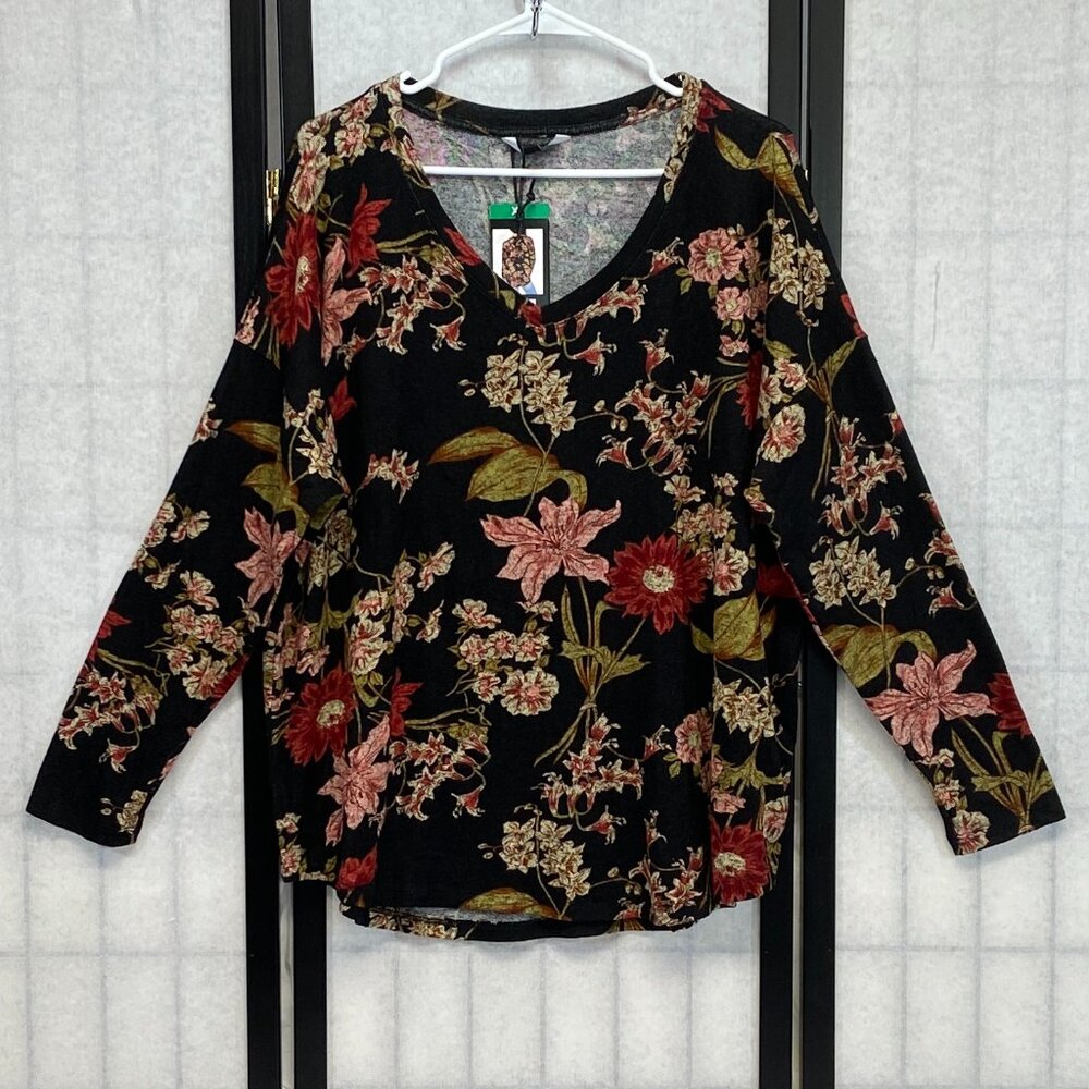 Well Worn Brand Floral V-Neck Long Sleeve Knit Top Relaxed Fit Black Rust NEW XL